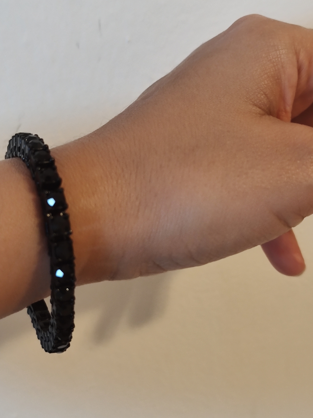 Black Wearable Bracelet - Sleek Fashion Accessory